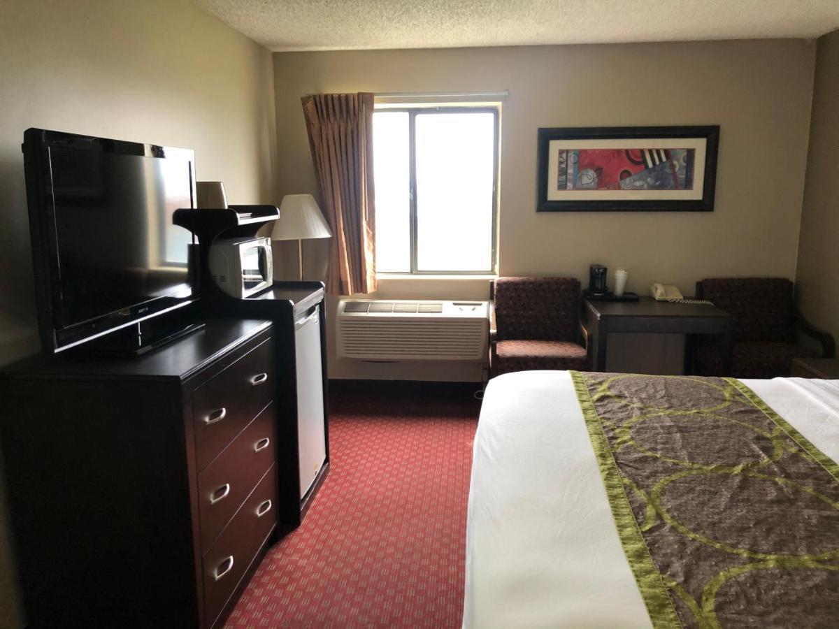 The Inn&Suites Sw Omaha Exteriör bild