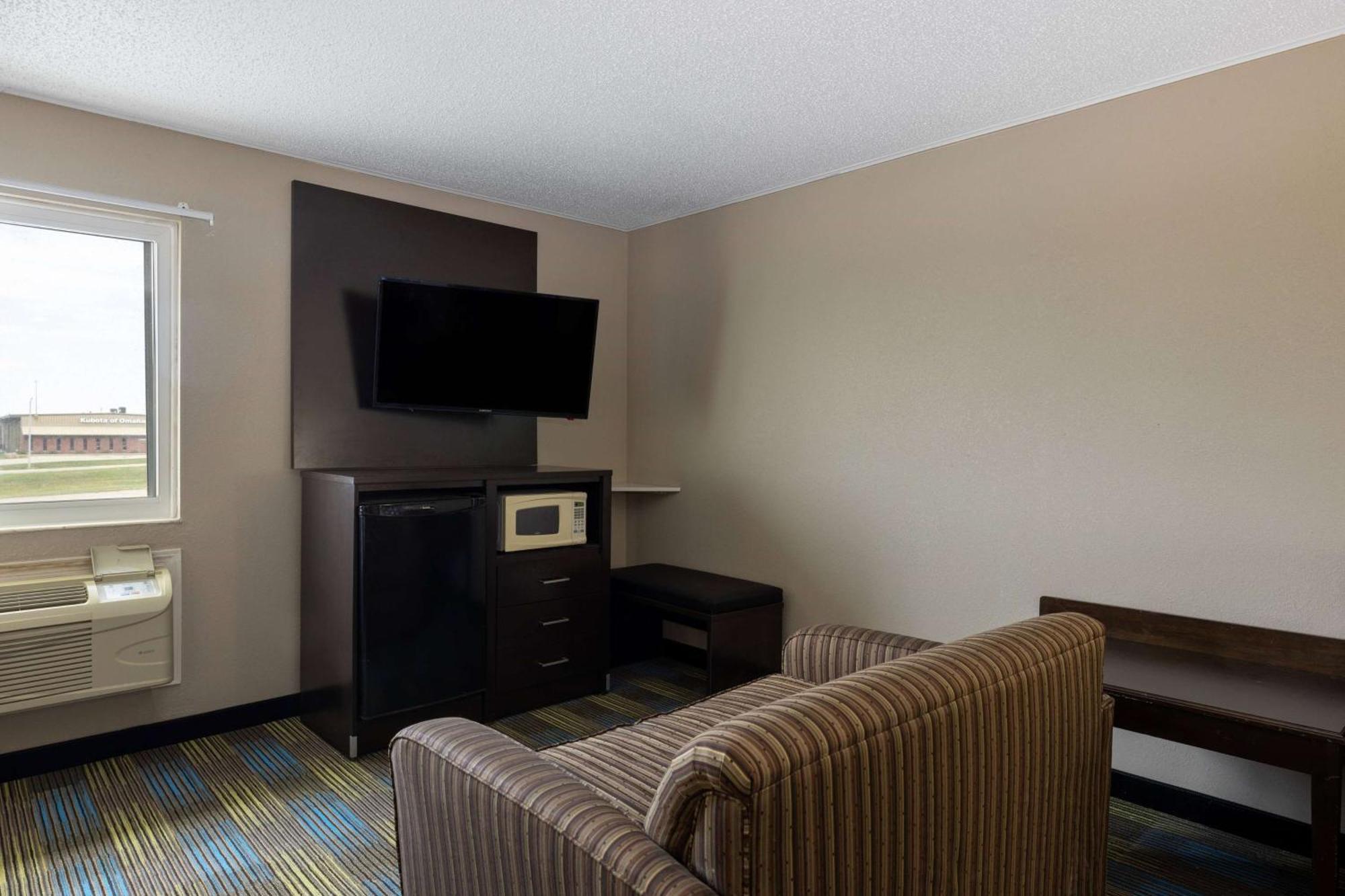 The Inn&Suites Sw Omaha Exteriör bild