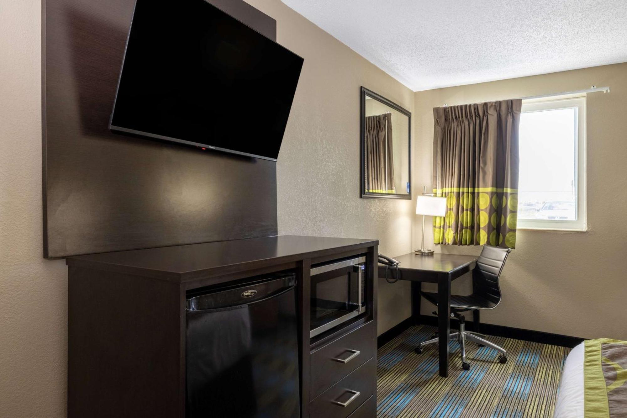 The Inn&Suites Sw Omaha Exteriör bild